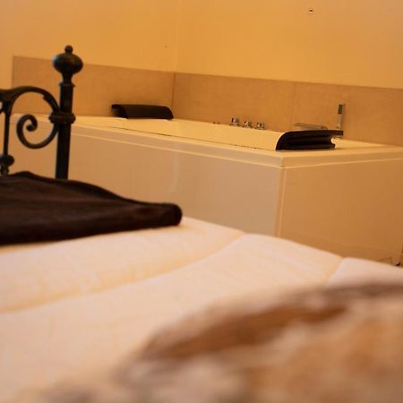 Il Palazzo - Luxury Home & Event Cosenza Eksteriør billede