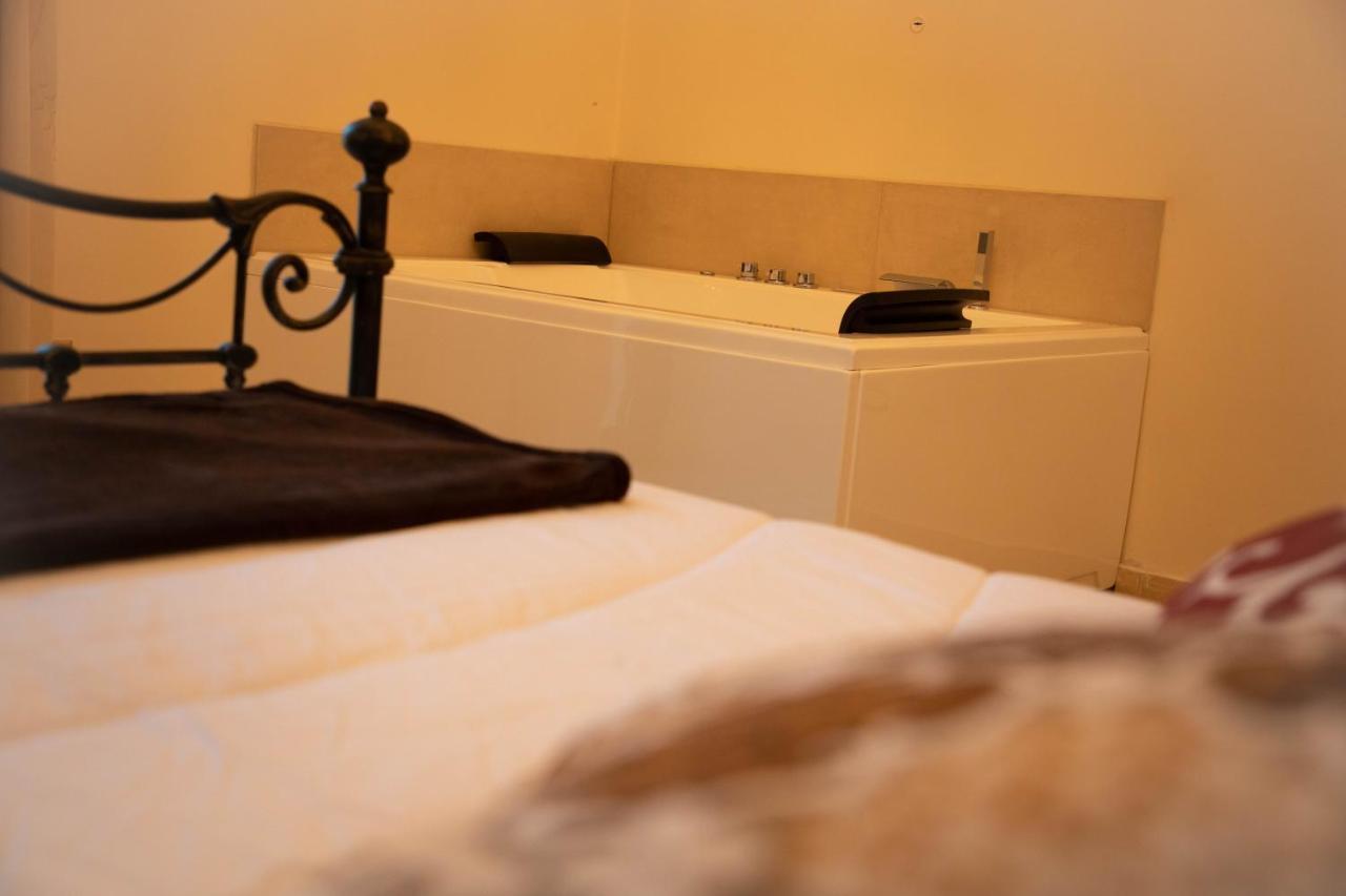 Il Palazzo - Luxury Home & Event Cosenza Eksteriør billede