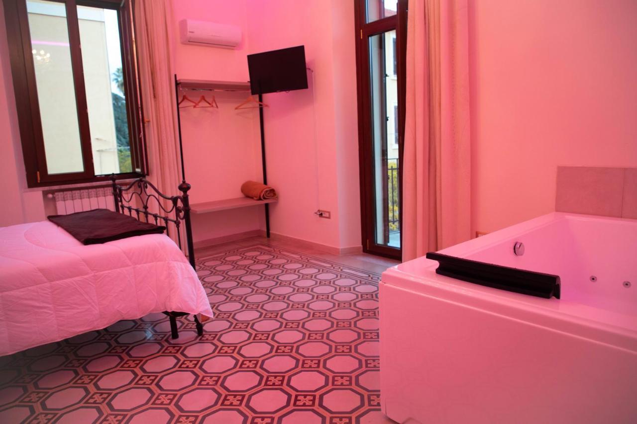 Il Palazzo - Luxury Home & Event Cosenza Eksteriør billede